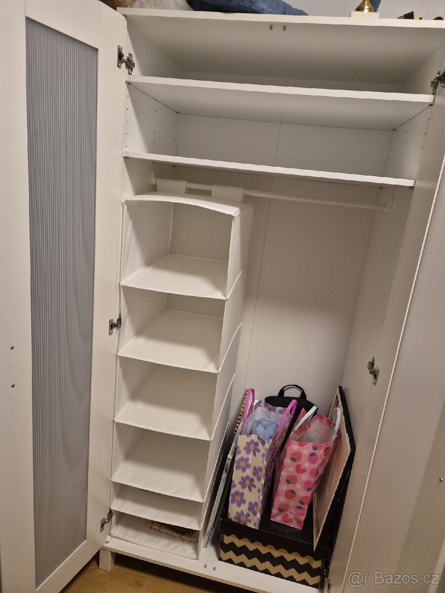 Skříně a komoda Ikea - 6