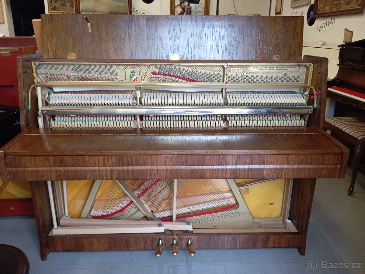 Prodáno/Petrof mod.105-Dovoz po ČR zdarma 24/7 - 6