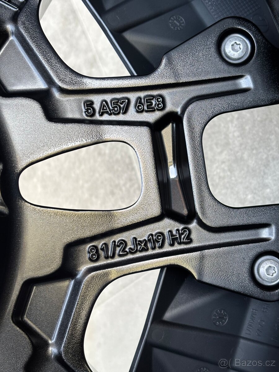 Nové Originál kola R19 BMW i4 G26 M-Paket 8,5J 9J - 6