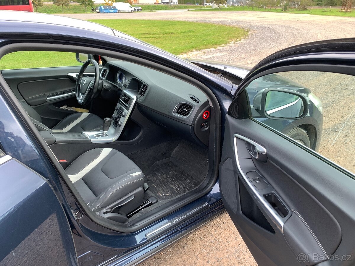 VOLVO V60 2.0 5 VÁLCE AUTOMAT - 6