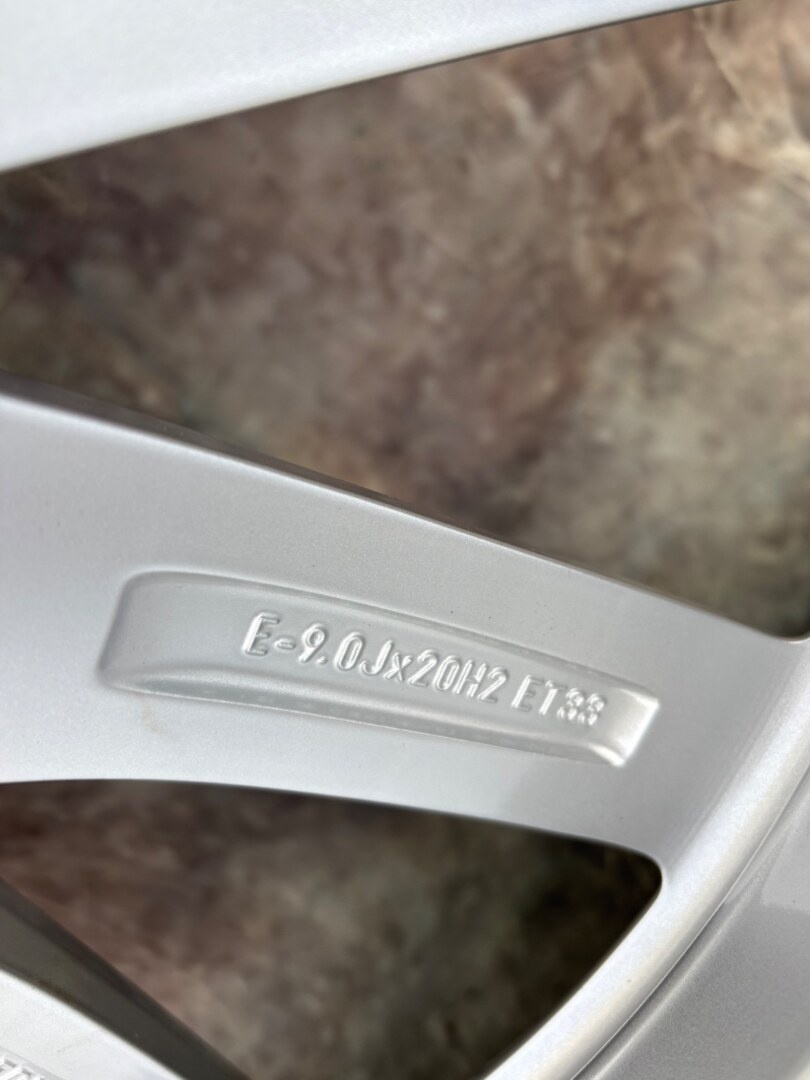 Zimní top sada Audi Q7 285/45R20 112V - 6