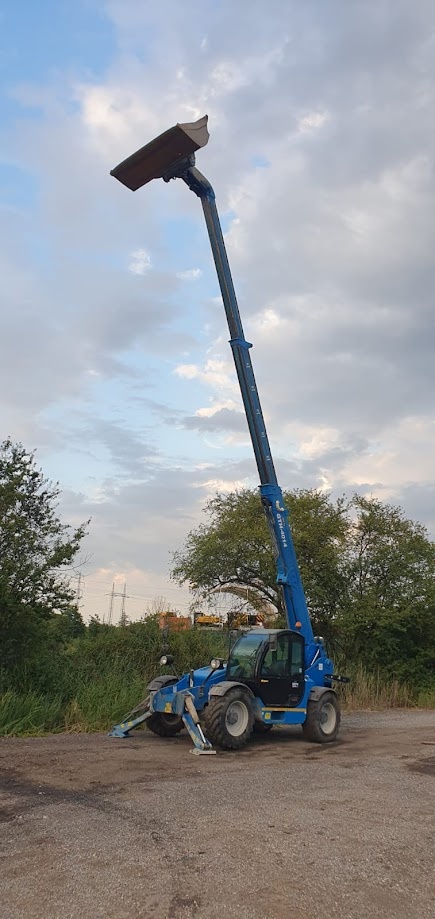 SAMOJÍZDNÝ TELESKOPICKÝ MANIPULÁTOR GENIE GTH - 6