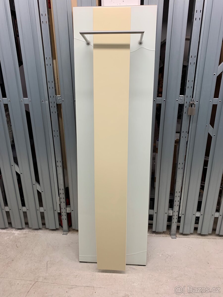 Předsíňový nábytek- zrcadlo, botník, věšák - 6