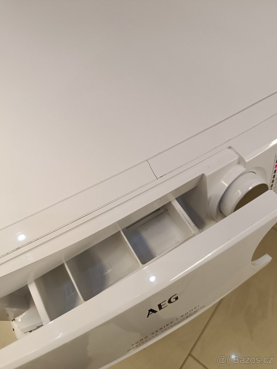 Pračka se sušičkou AEG na 7+4 kg - 6