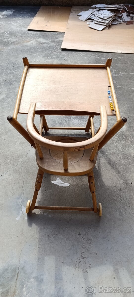 Dětská jídelní stolička - 6