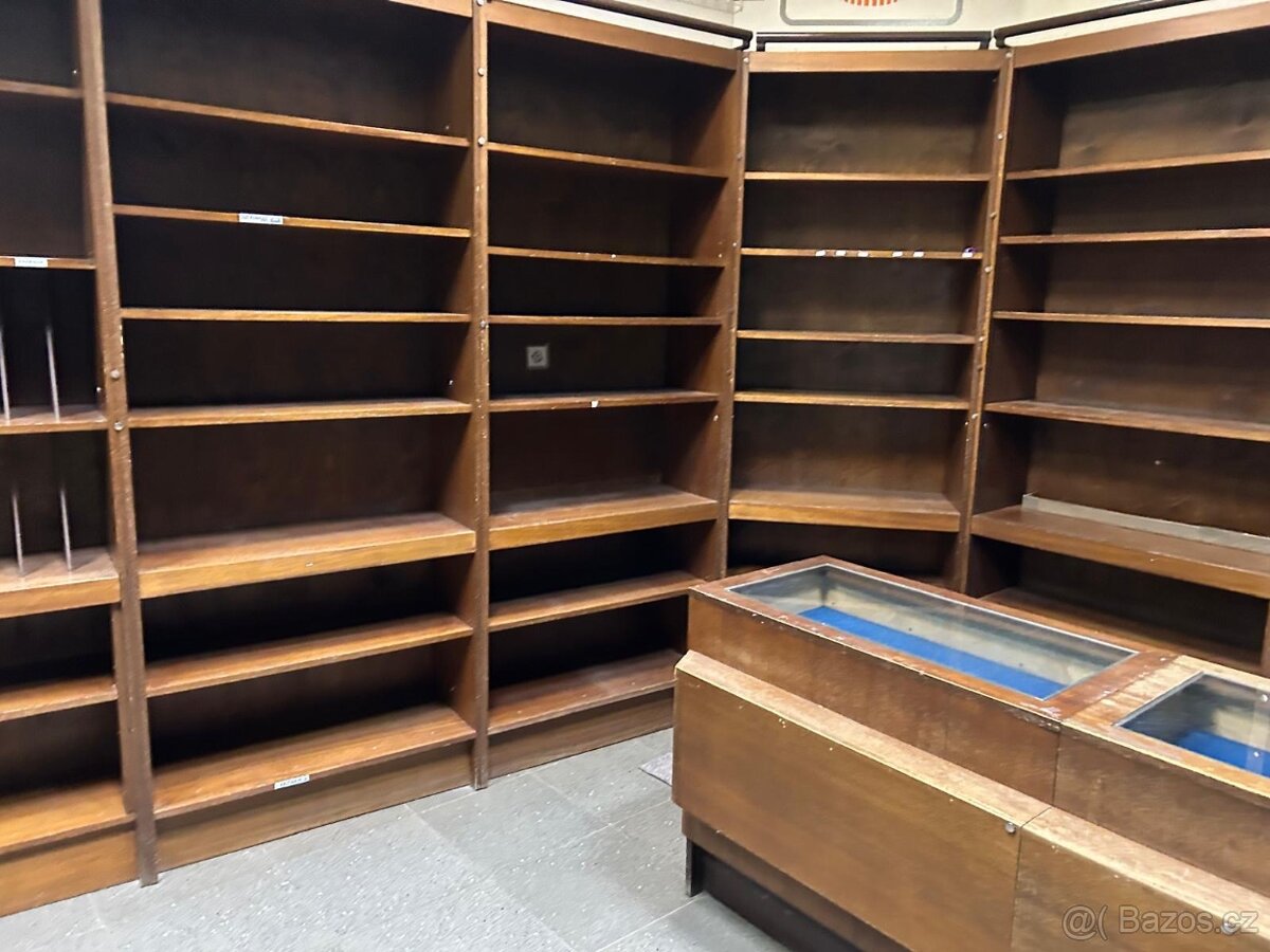 Dřevěné regály do prodejny - 6