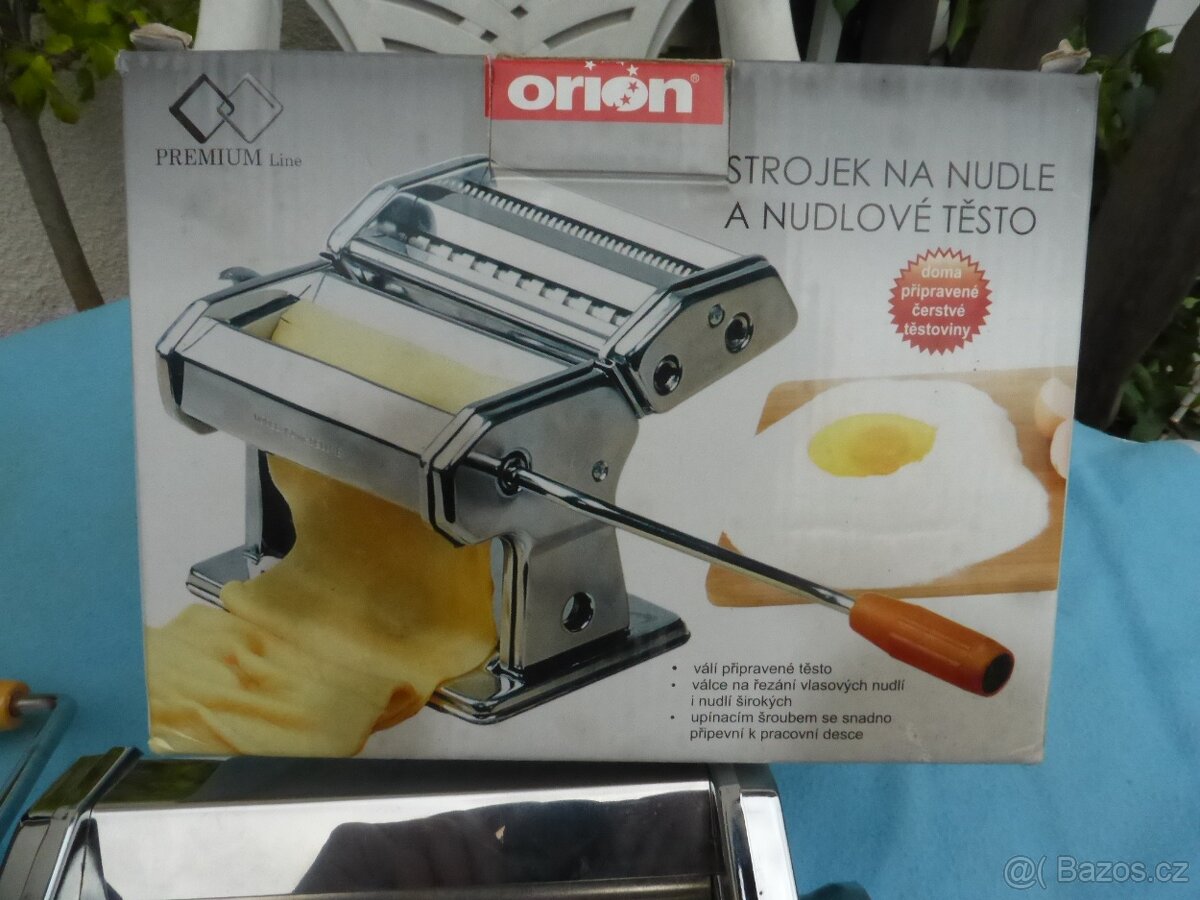 Strojek na výrobu nudlí a těsta - 6