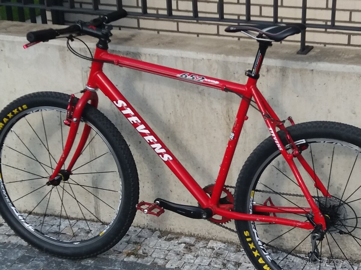 Hmotnost jen 9,5 kg / 6,0 kg, Carbon sedlovka+Karbon řidítka - 6