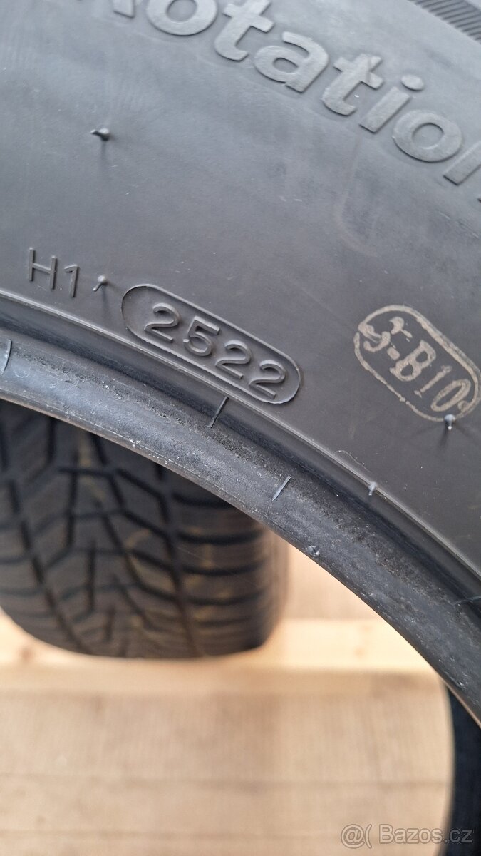 2ks zimní pneu Hankook 225/60 R17 6mm - 6
