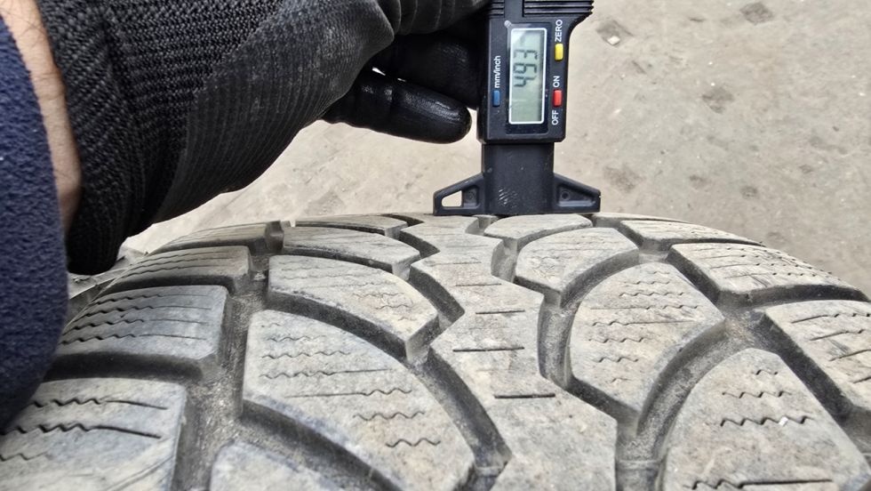 Zimní pneu 225/50/17 Bridgestone - 6