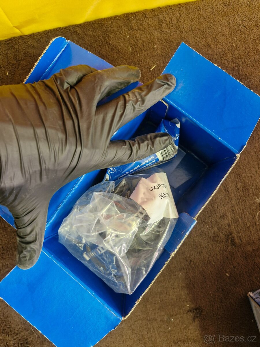 Nové manžety poloos golf 4 a jiné - 6