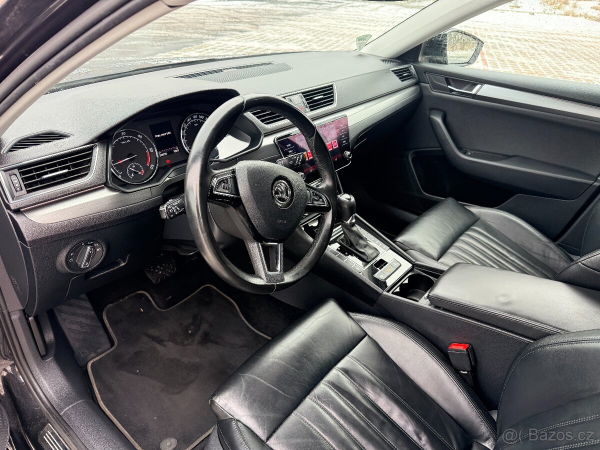 Škoda Superb kombi 8/2018 DGS kůže - 6