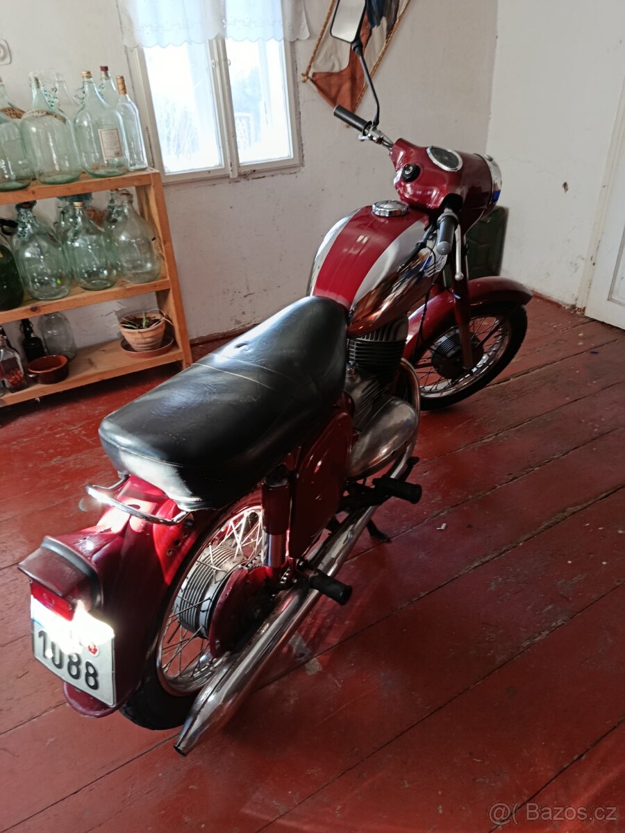 Jawa 250/559 - 6