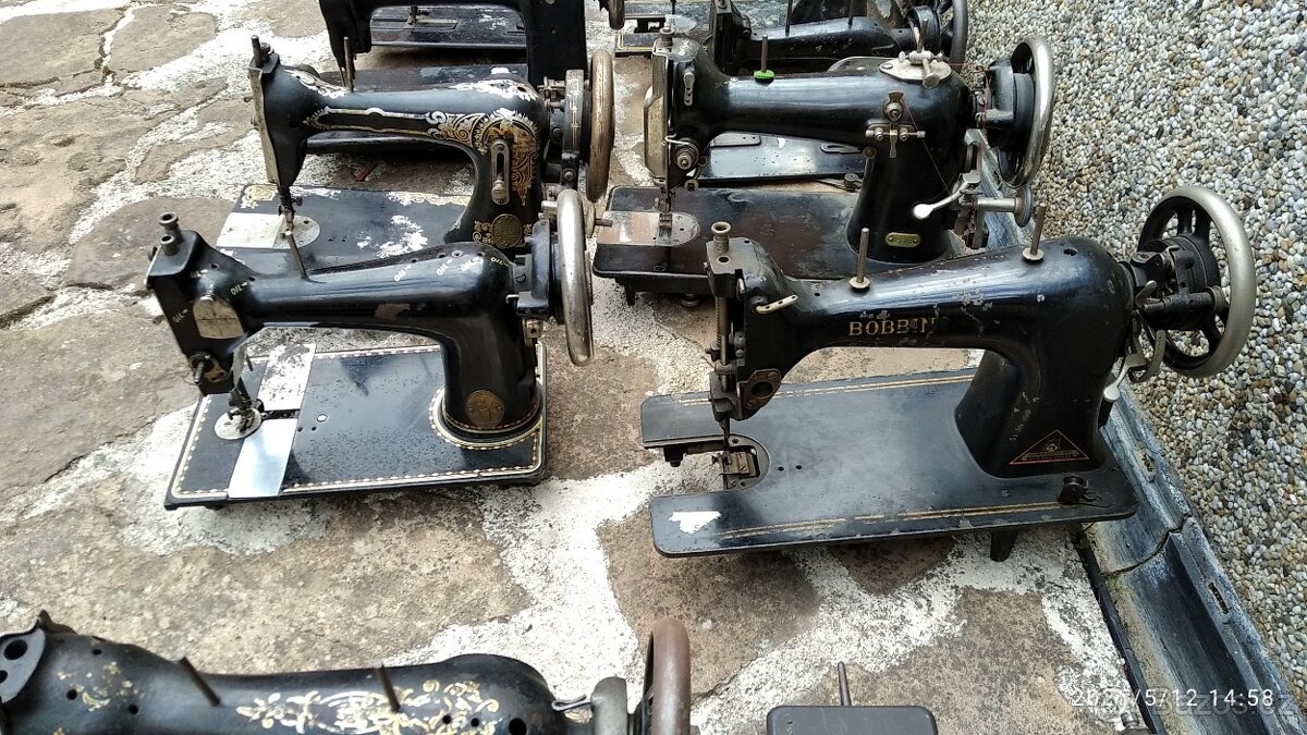 sbírka šicích strojů - 6