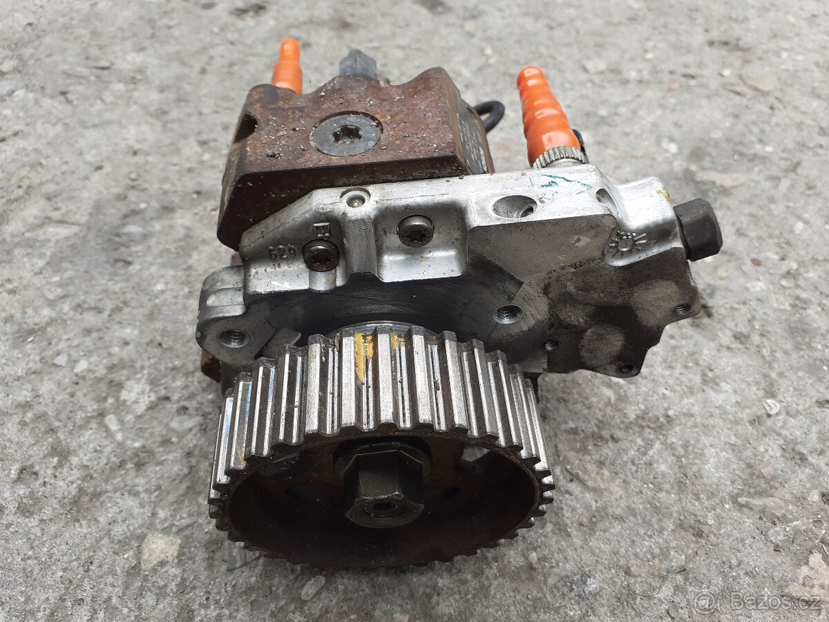 Prodám naftové čerpadlo Bosch pro 1,6HDI - 6