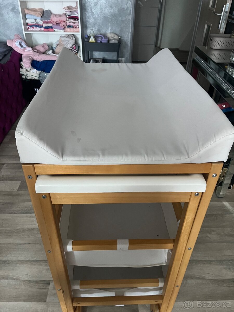 Přebalovací pult z vaničkou - 6