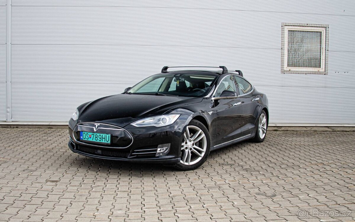 Tesla Model S 85 Free Supercharger - 6