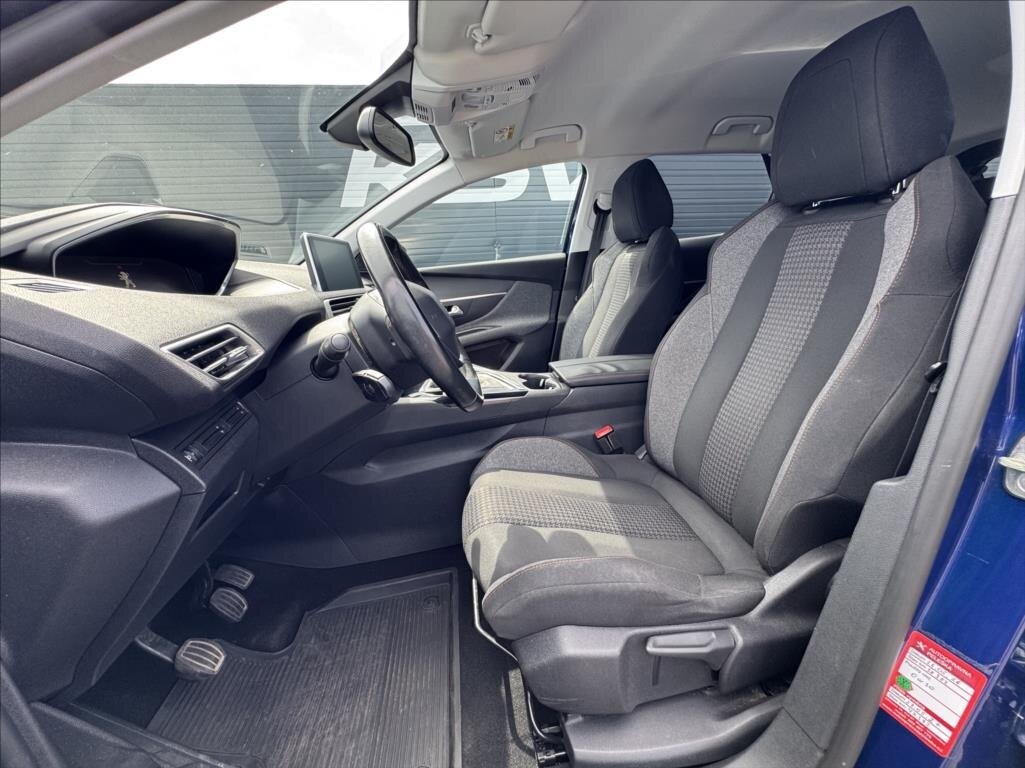 Peugeot 3008 1,2 (2017) - 6