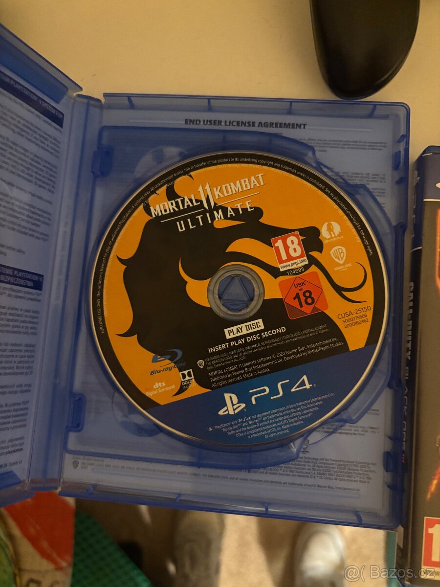 Ps4 ,dva ovladače + 5x hra + volant +VR - 6