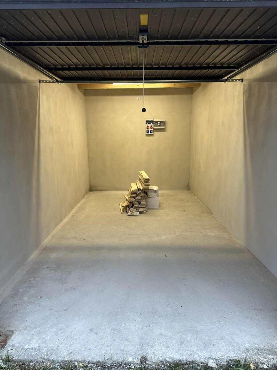 Soubor 9 garáží - 6