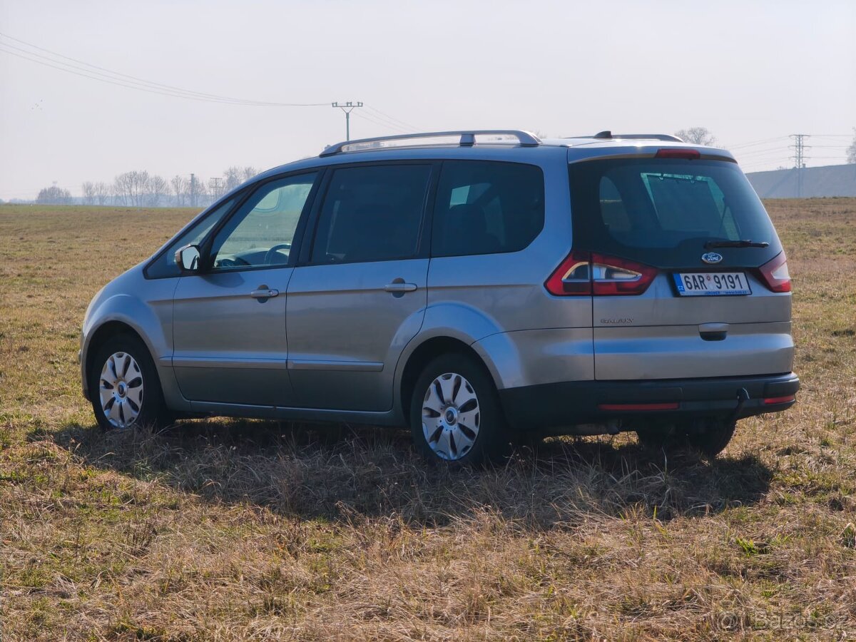 Ford galaxy 2,0i - 6