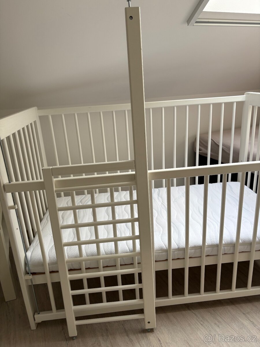 Dřevěná dětská postýlka - 6