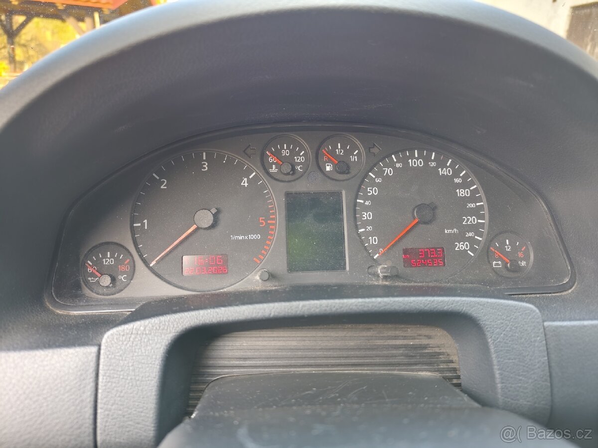 Audi A6 C5 2.5 TDI 110kw - 6