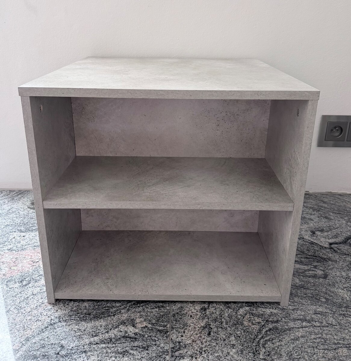 Odkládací stolek - 6