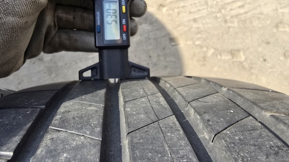 Letní pneu 225/40/18 Bridgestone - 6