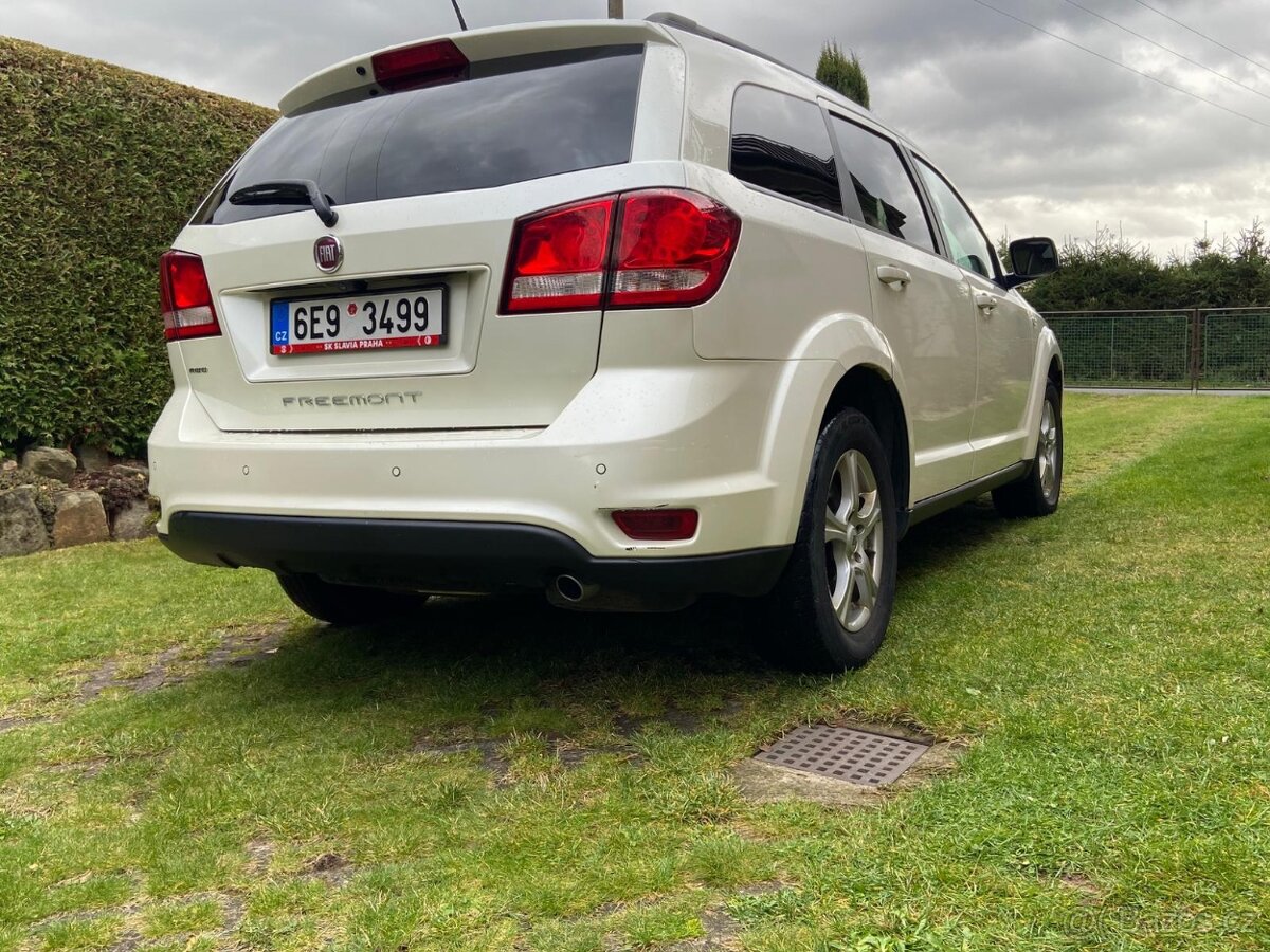 Fiat Freemont 2.0 MultiJet 125 kW 4×4 AUTOMAT – Black Code - 6