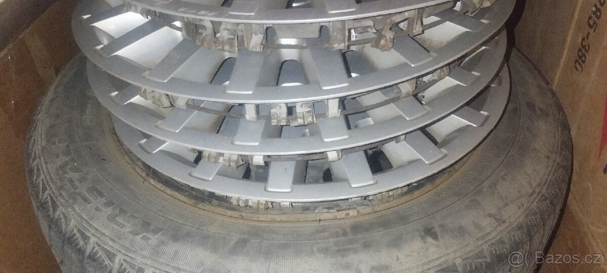 Prodám zimňí pneu - 6