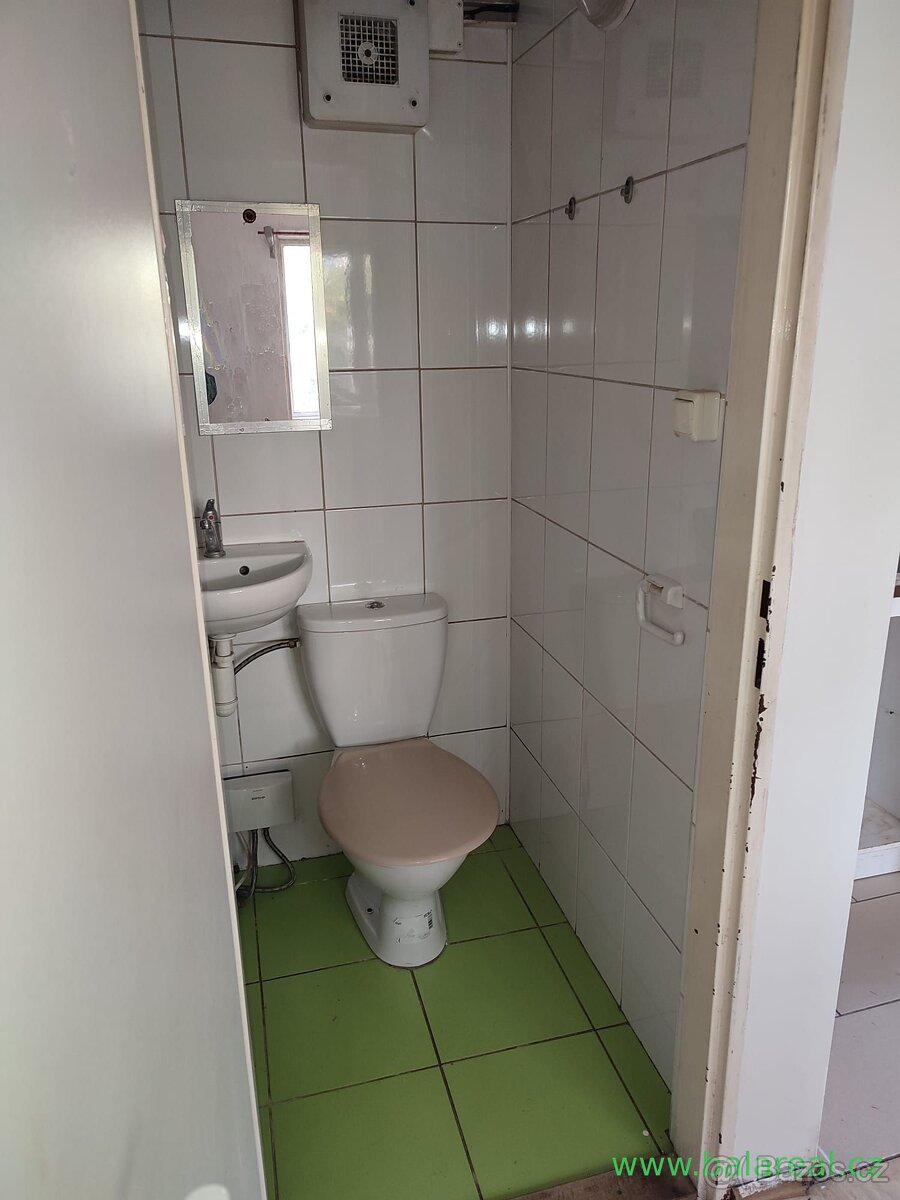 Chata 1+kk se zahradou 700m2 v Brně ve Staré Líšni. - 6