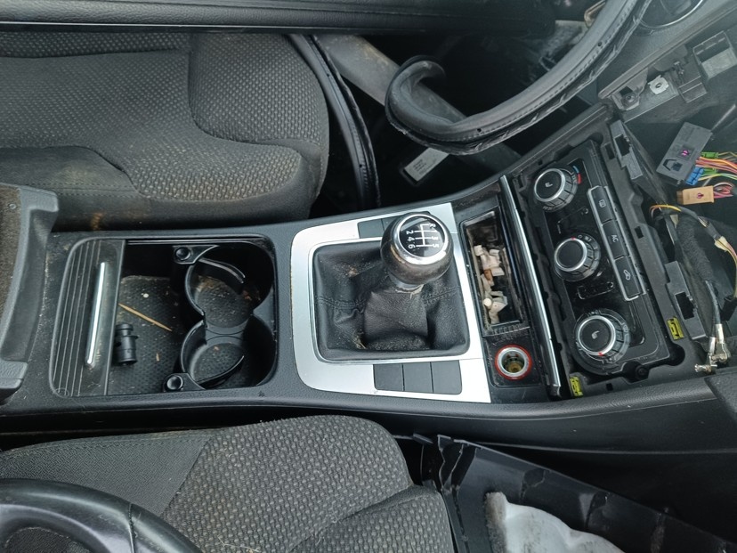 ND z VW Passat B6 1968.cm3 125.kw nafta r.v.2010 (K13) - 6