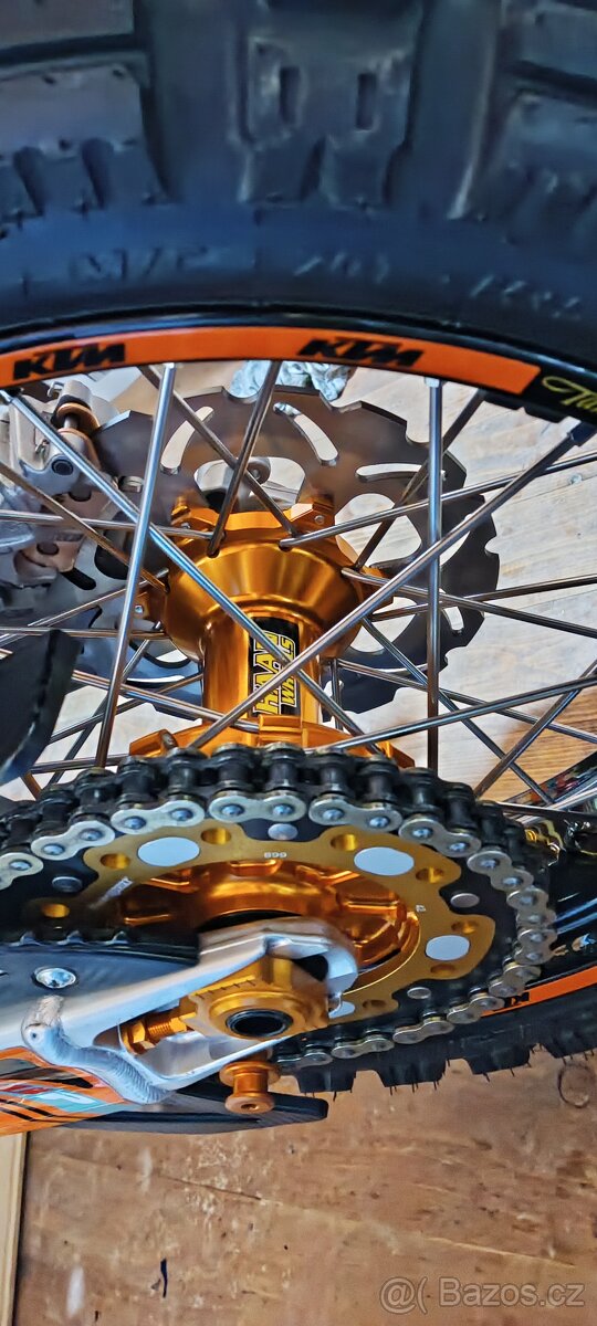 Jedinečná KTM 990 adventure - 6