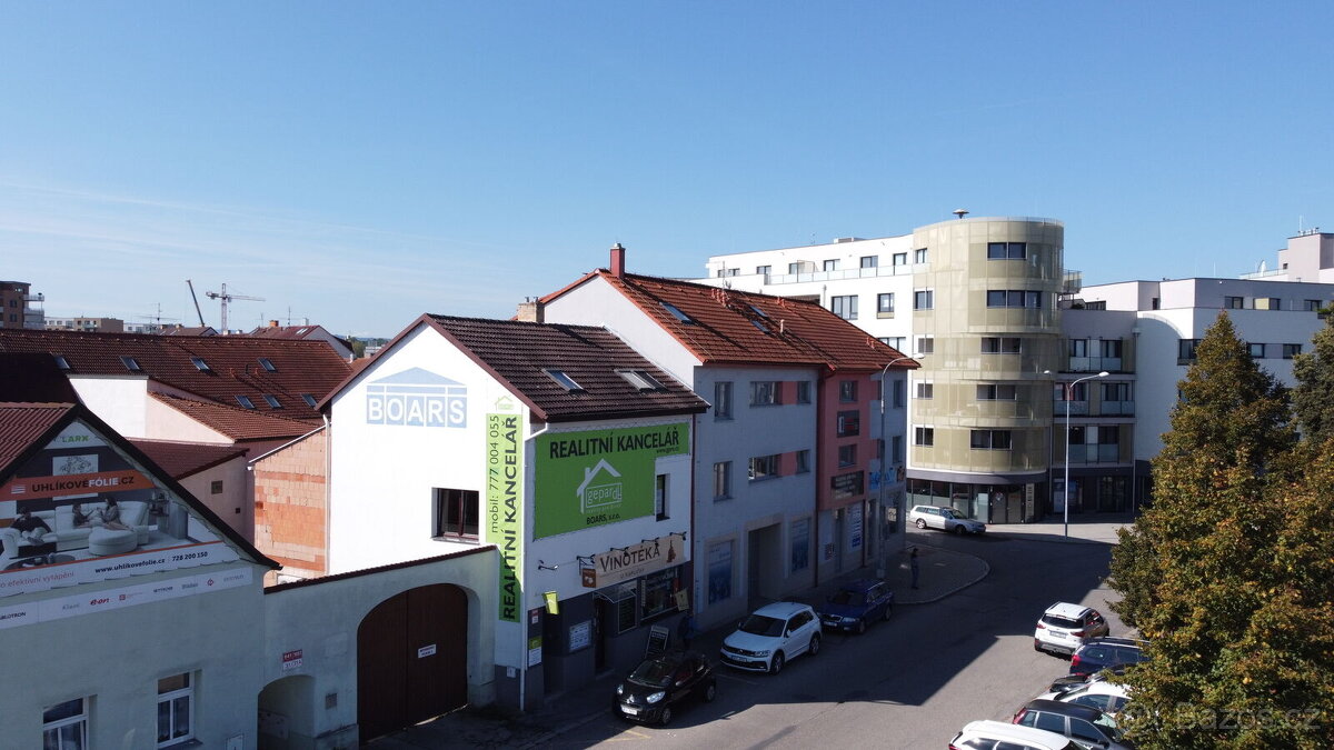 Rodinný dům s obchodními prostory, podnikání, širší centrum - 6