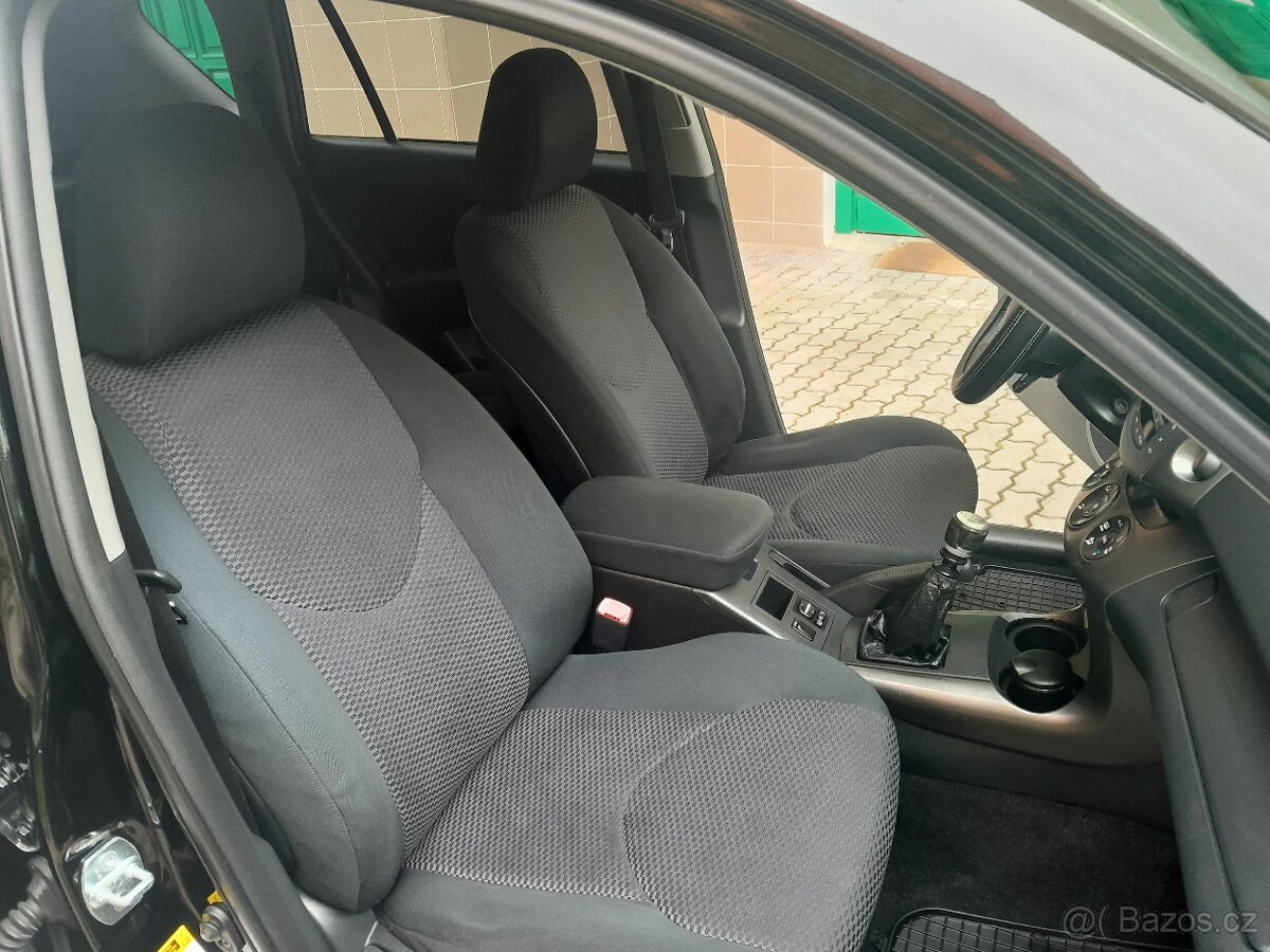 Toyota RAV-4 2,2D-4D 110KW 4x2 - 6