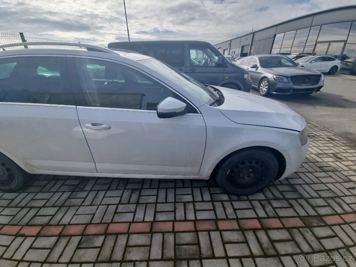 Škoda Octavia 3 combi 1.6 TDI 81kw Style - 6