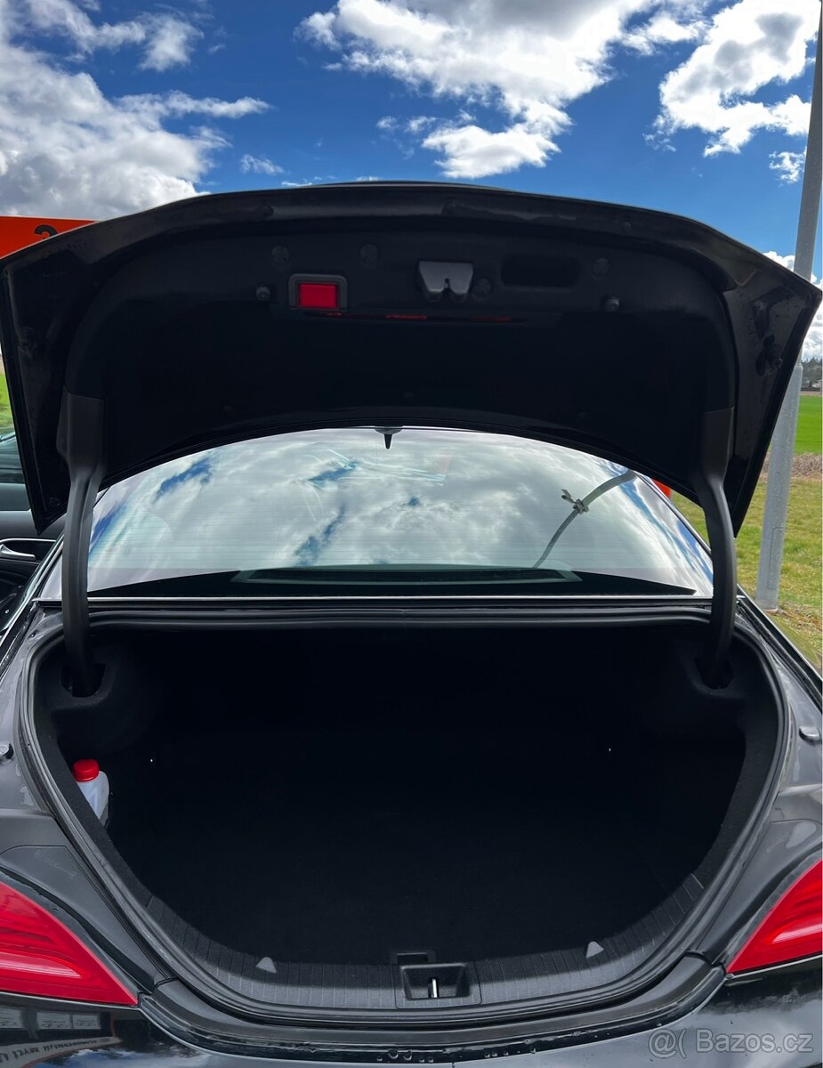 Mercedes-Benz CLA 180 2016 - 6