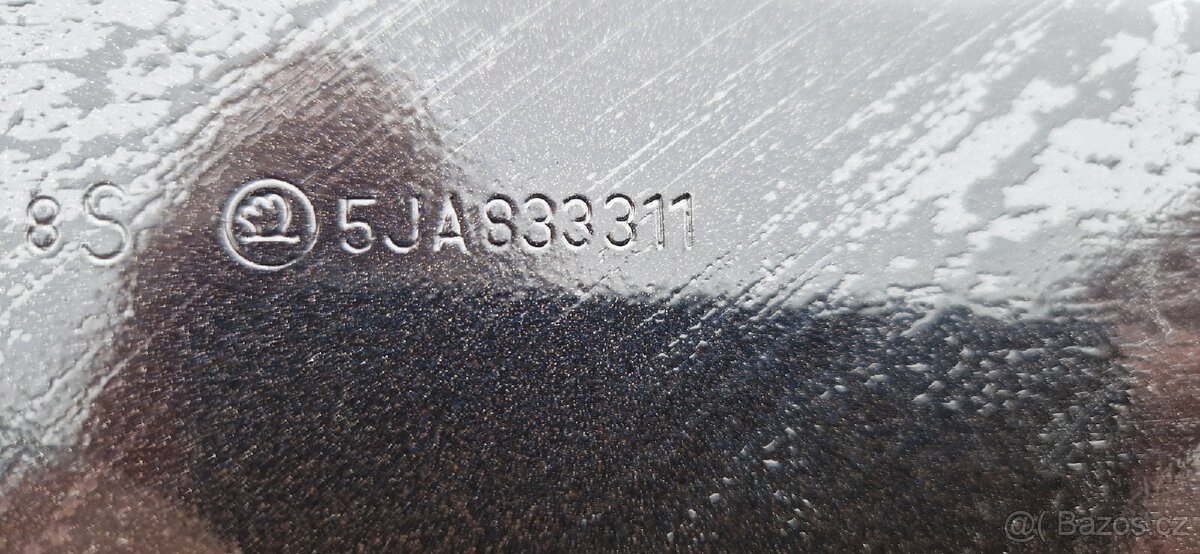 Škoda rapid levé zadní dveře - 6