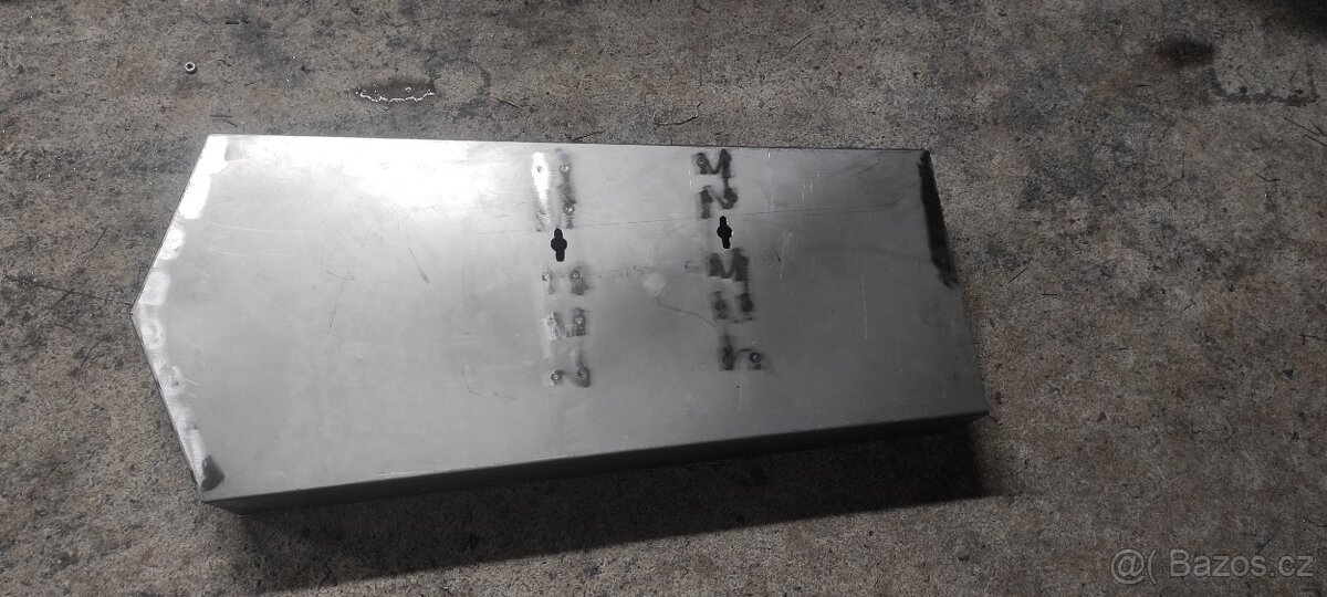 Predám kryt prihaňača e514 - 6