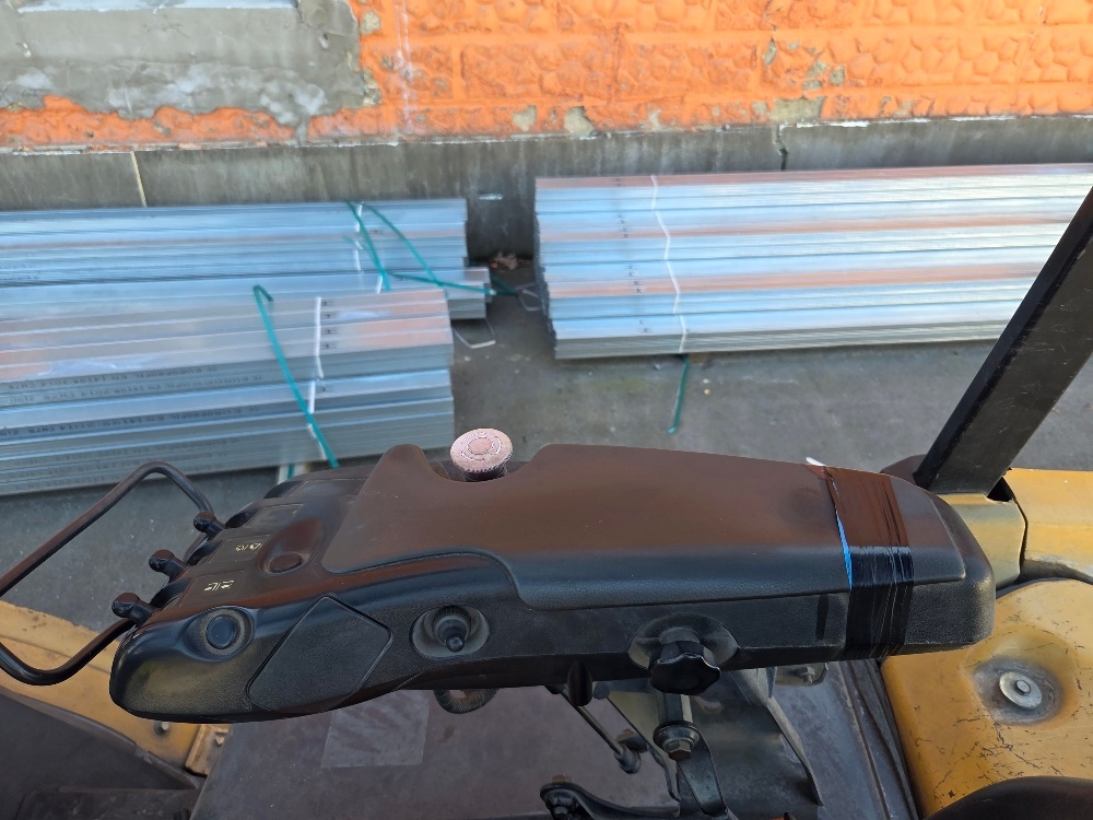 Caterpillar DP30N - 6