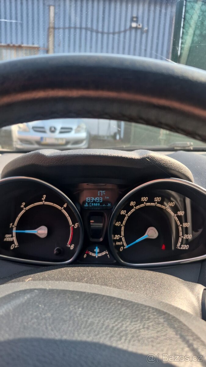 Ford Fiesta 1.5 TDCi - 6