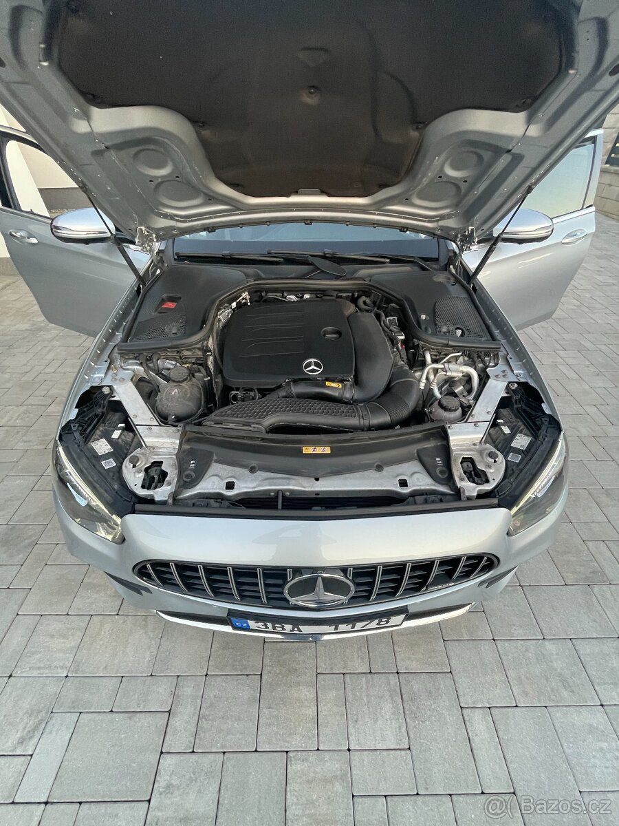 Mercedes E 200 4matic sedan AMG paket 2021 - 6