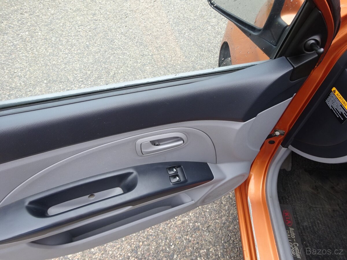Kia Picanto 1.1i r.v.2004 (48 kw) stk:5/2028 - 6