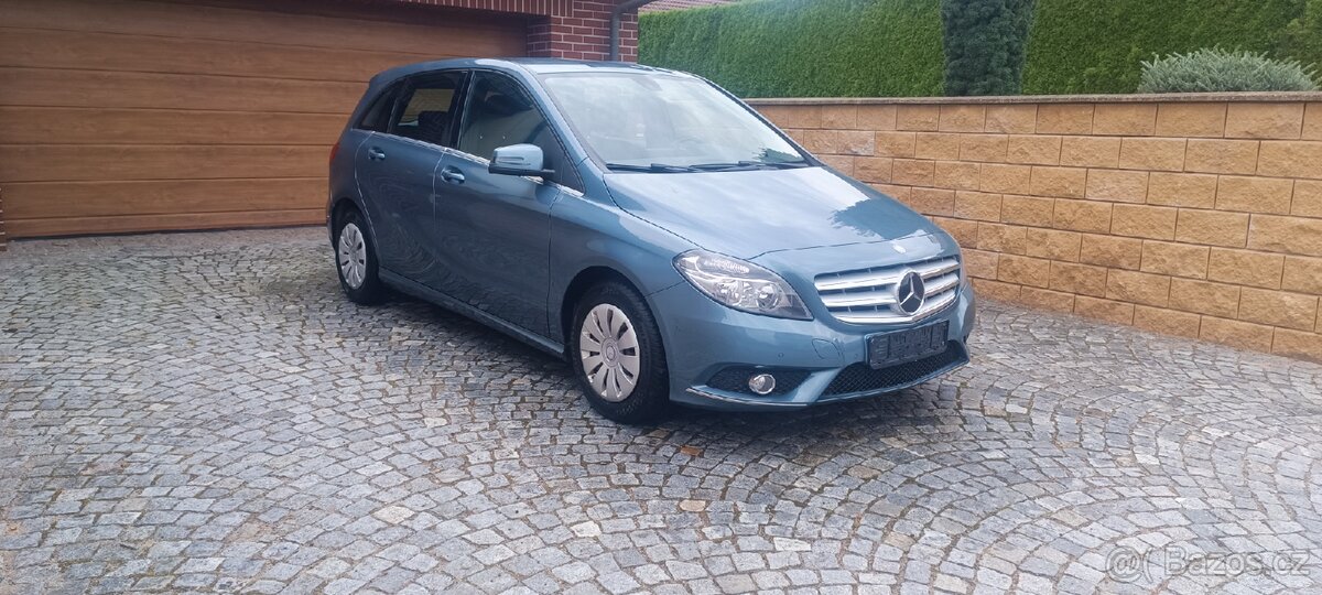 Mercedes-Benz B180CDI,r.v. 2014,tažné,navi,TOP STAV - 6
