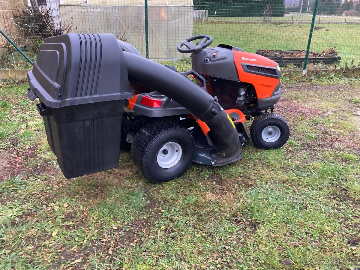 Zahradní traktor Husqvarna YTH 184 T - 6