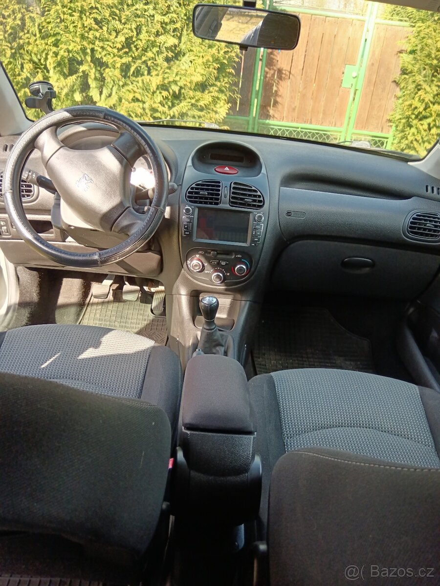 PEUGEOT 206 SW - 6