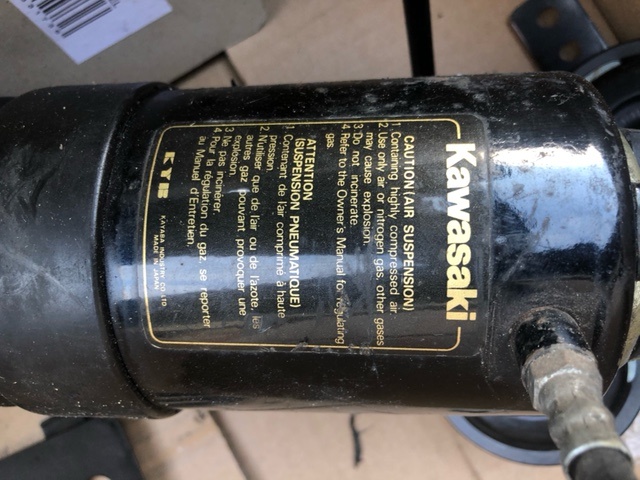 Kawasaki GPZ 1000 RX plasty tlumič zrcátka - 6