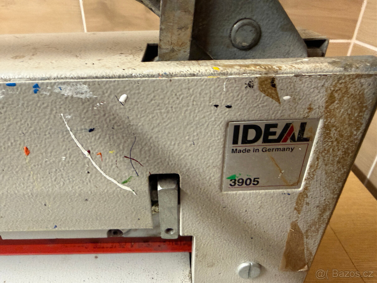 Řezačka papíru IDEAL 3905 - 6