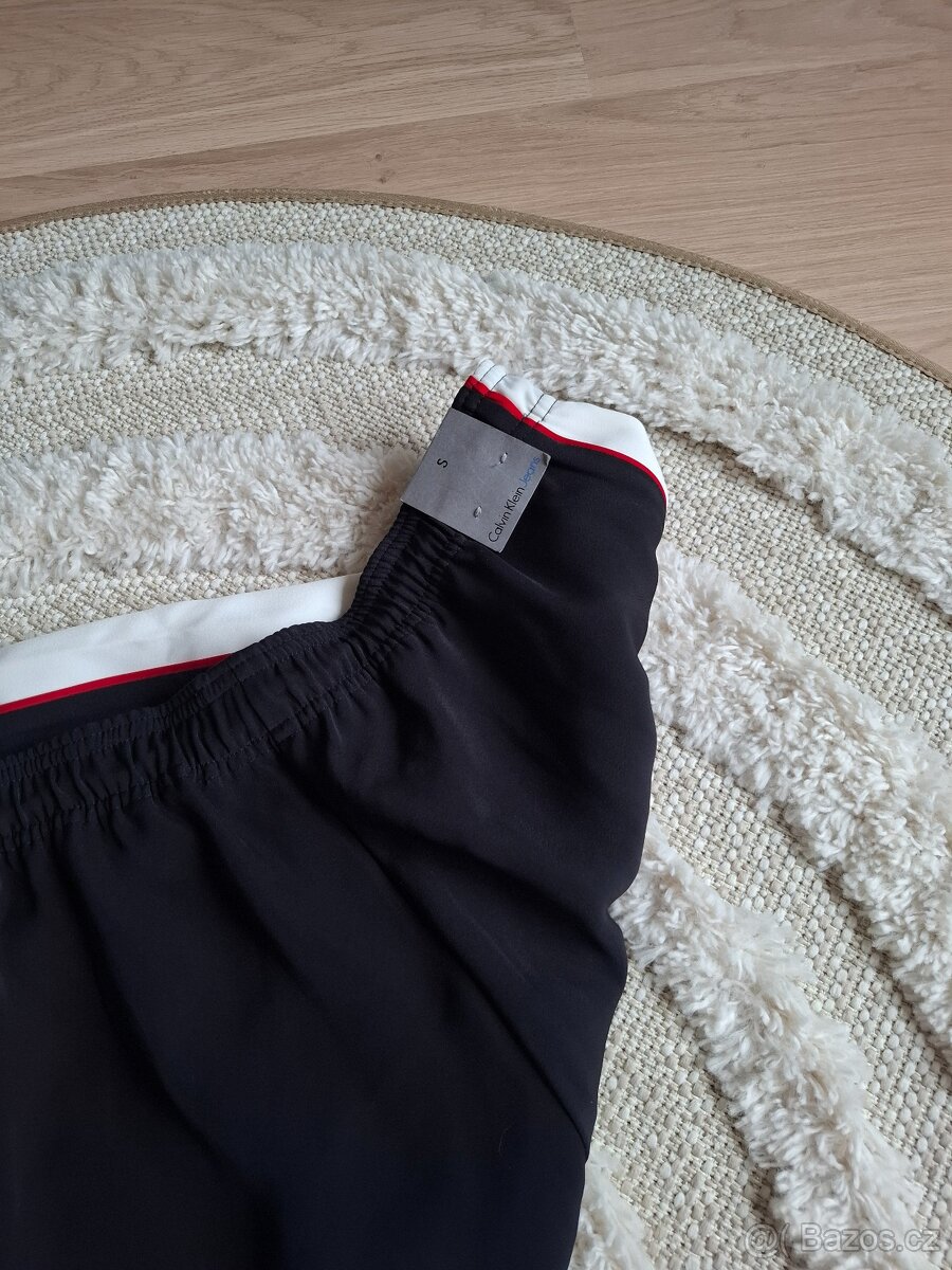 Černé kalhoty Calvin Klein - 6
